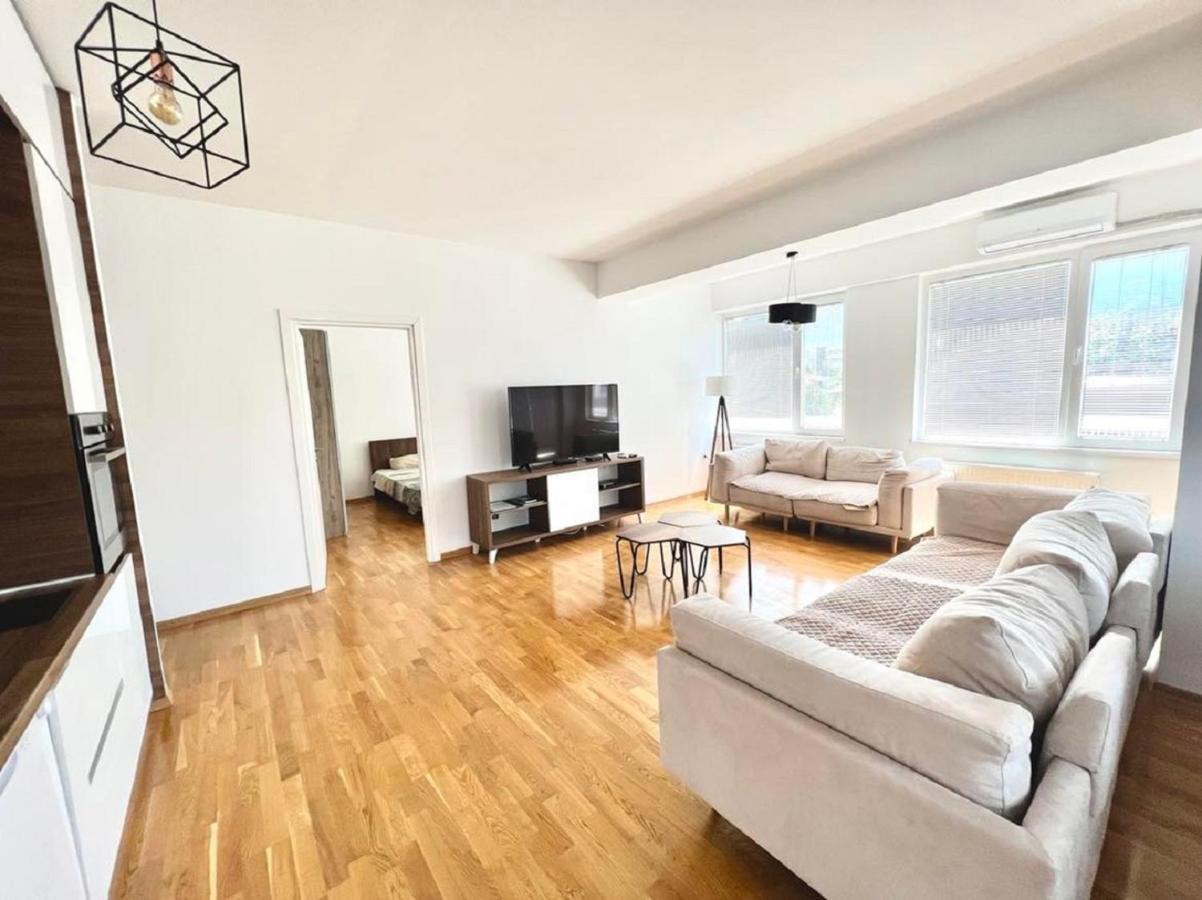 High-End Spacious Apartment Next To City Mall Skopie Exterior foto