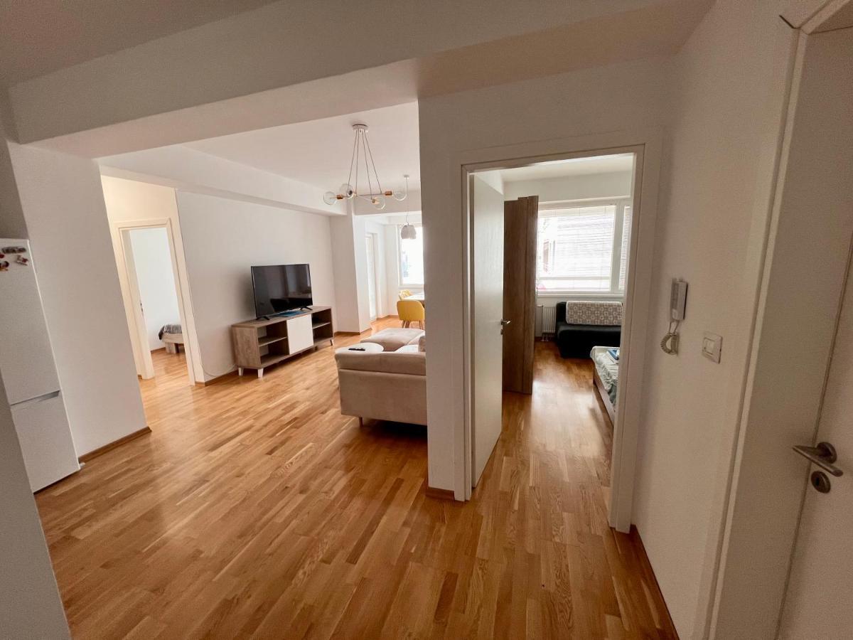 High-End Spacious Apartment Next To City Mall Skopie Exterior foto