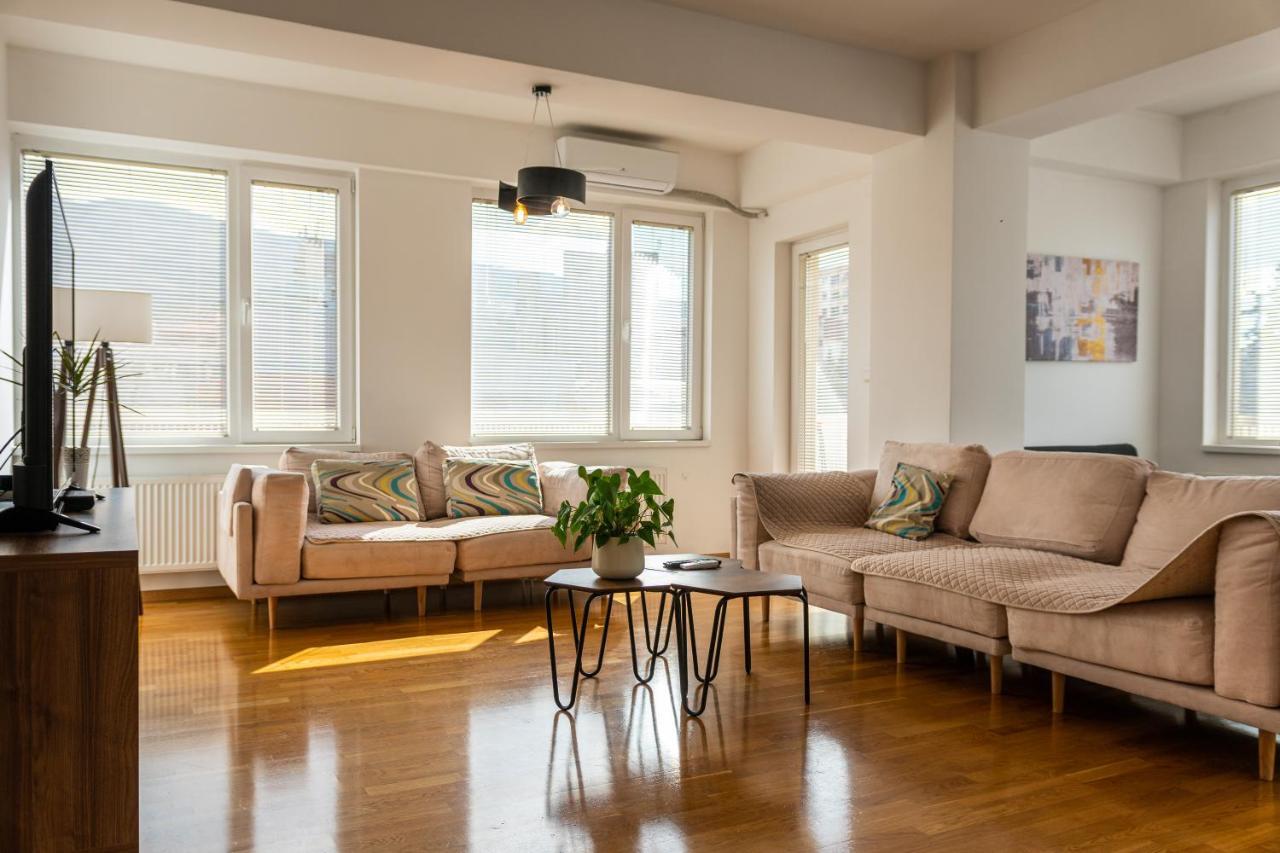 High-End Spacious Apartment Next To City Mall Skopie Exterior foto