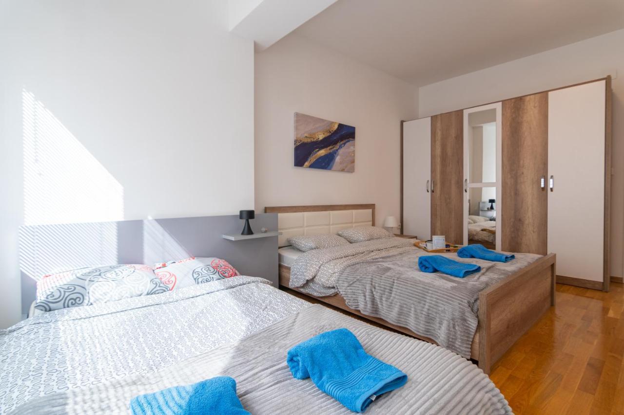High-End Spacious Apartment Next To City Mall Skopie Exterior foto